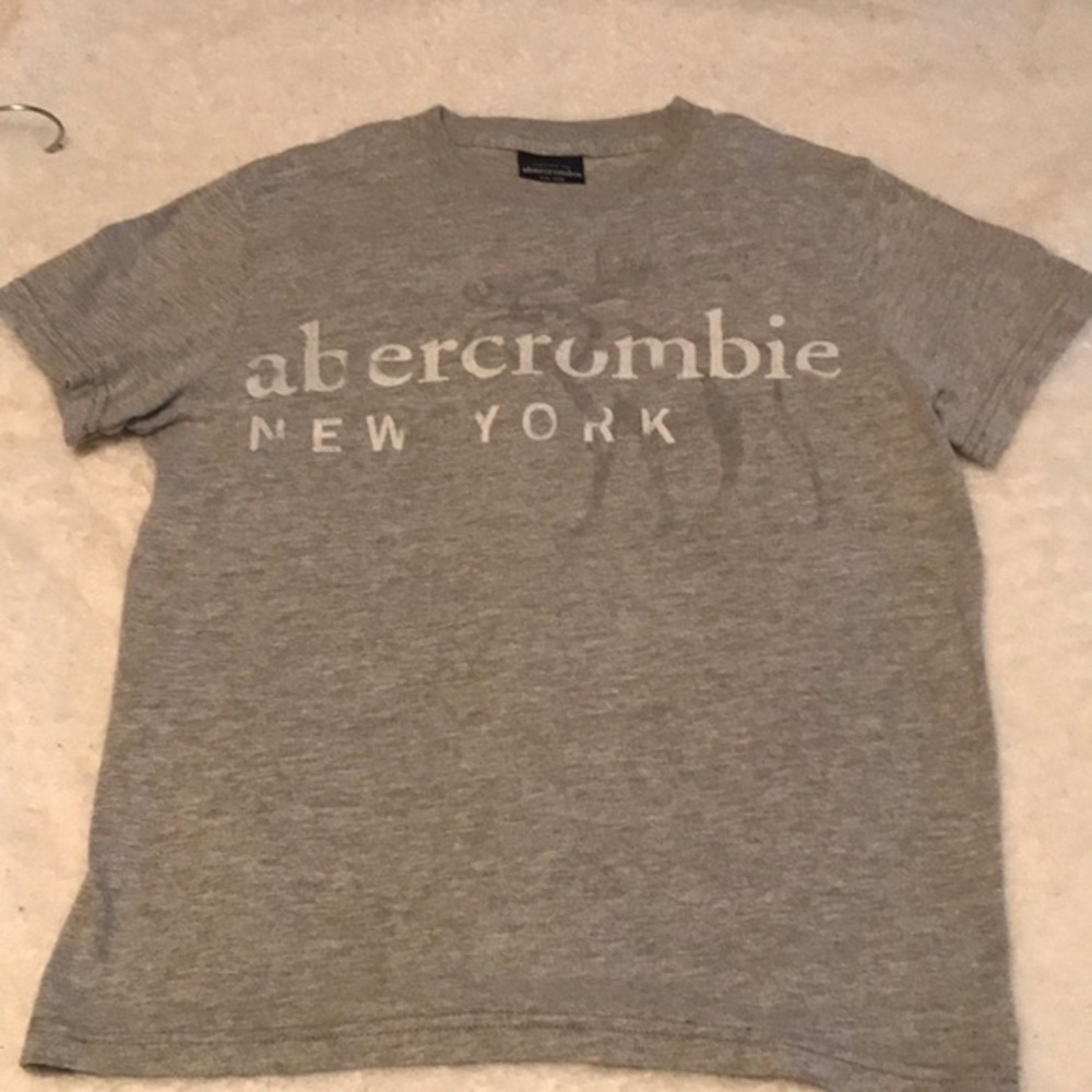 Abercrombie kids large t-shirt